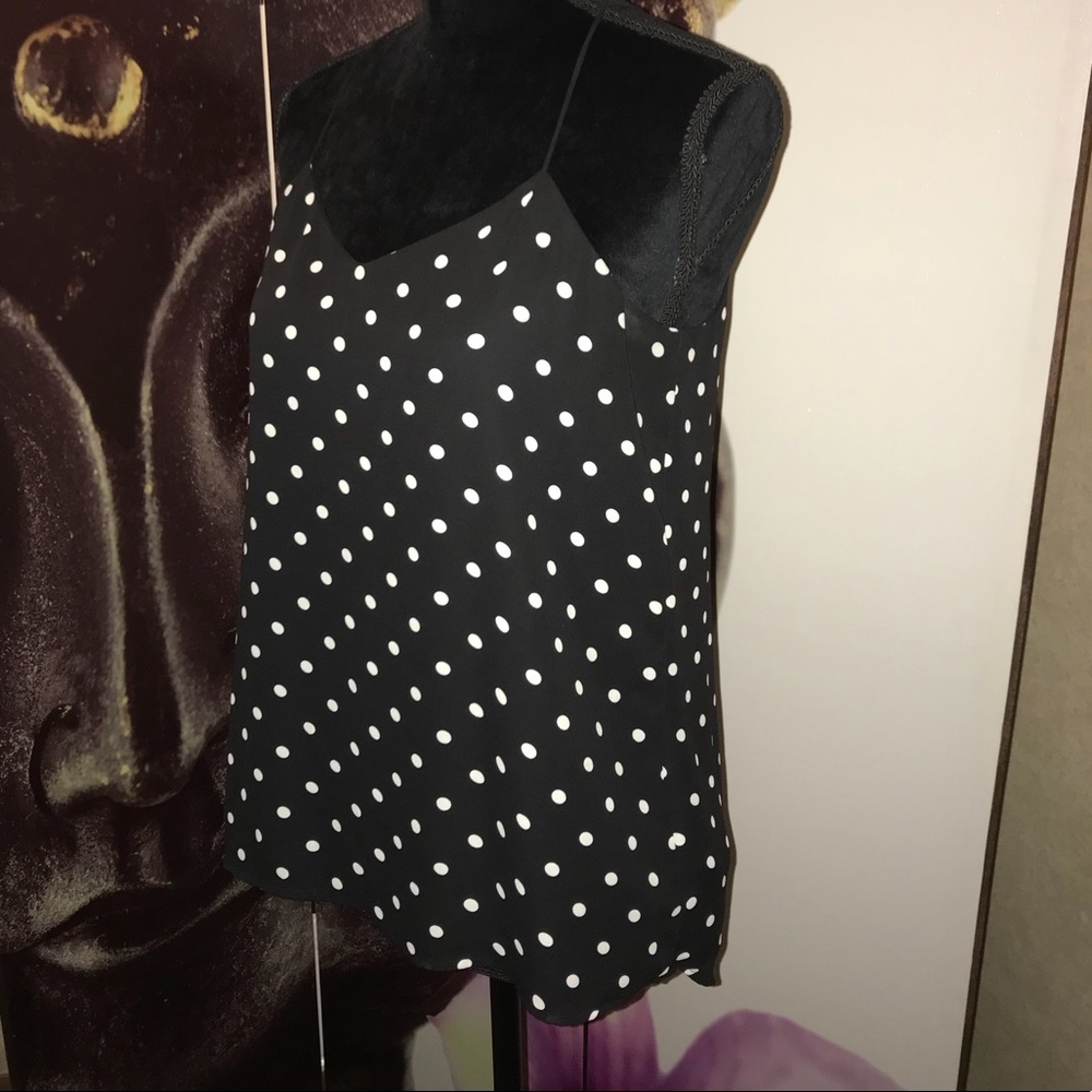 Super cute top.